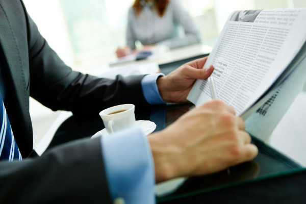 Эдин Джеко прилетел в Германию, чтобы подписать контракт с Шальке